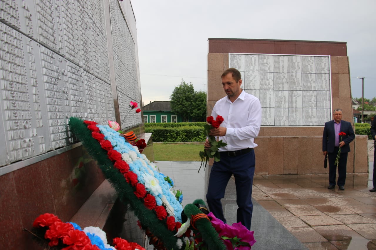 Памятники в барабинске фото и описание