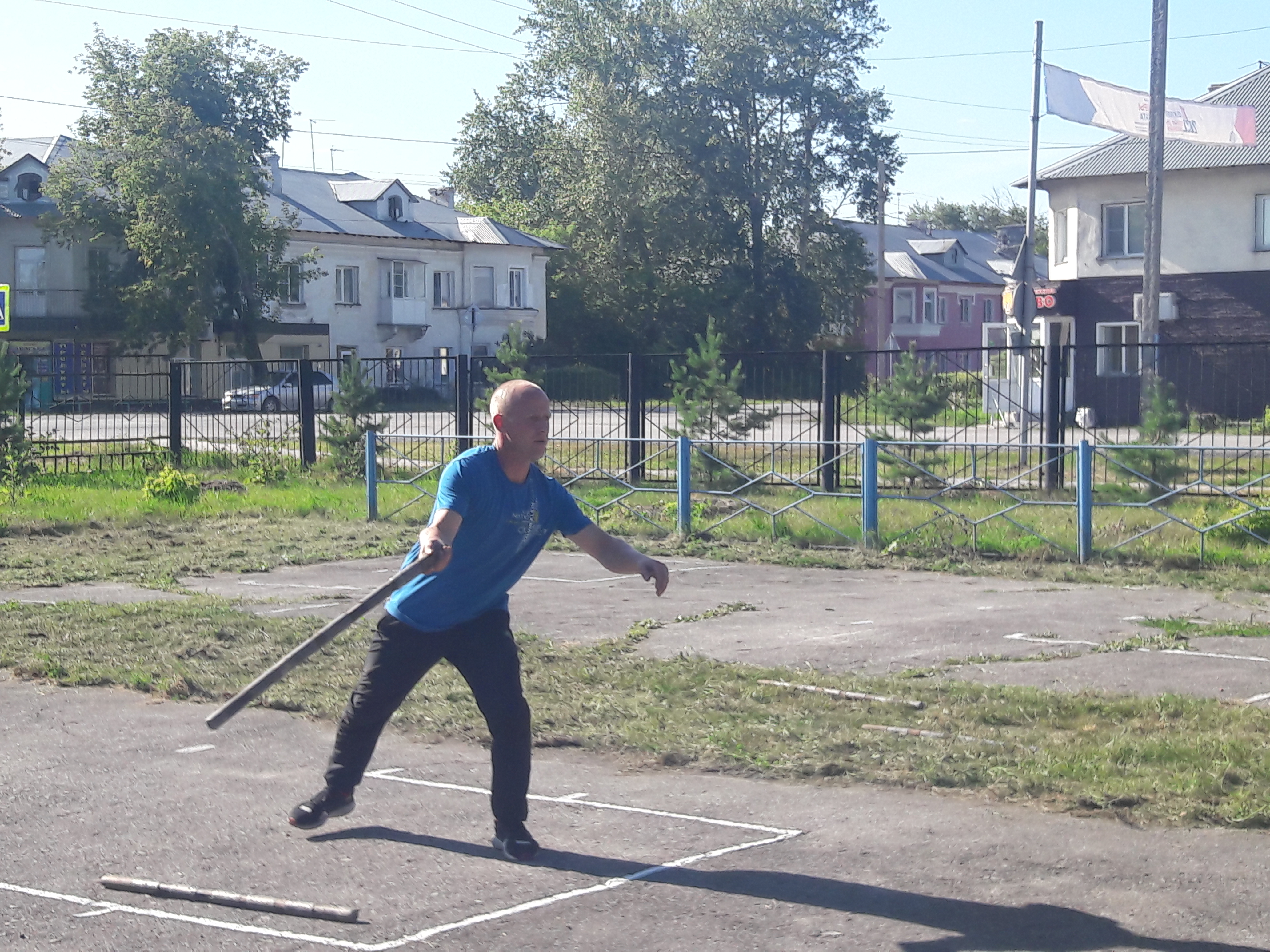 Новости барабинска новосибирской. Городошный спорт. Городошный спорт Томск. Город Барабинск. Достопримечательности города Барабинска Новосибирской области.